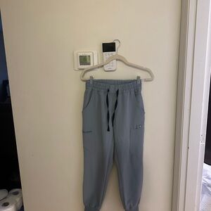 Figs Women’s Dusty Blue Scrub Pants